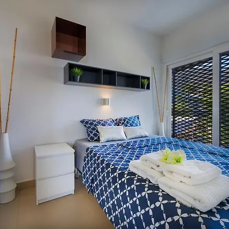 Higueronrentals Bahia Apartment Malaga